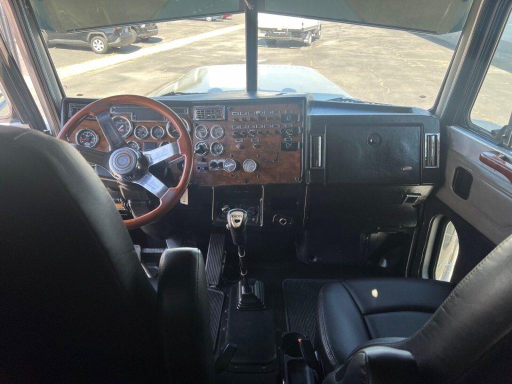 1999 Peterbilt 379 EXHD Sleeper truck [super clean rig]