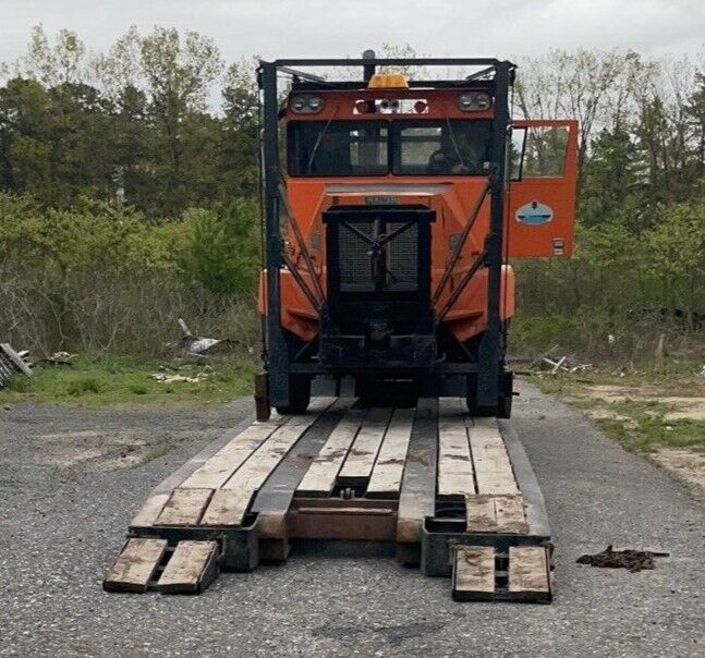 1977 Walters NCBS Truck with V Plow & Wings Snow Fighter
