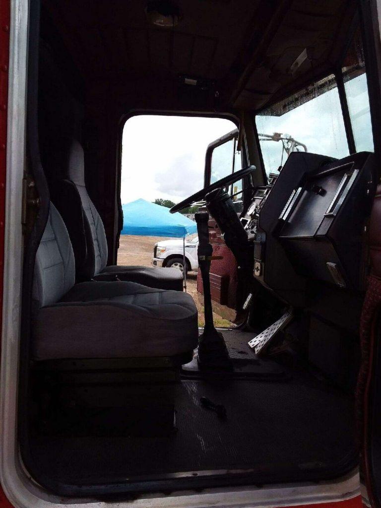 1995 Peterbilt 379 95″ sleeper semi truck [lots of redone stuff]