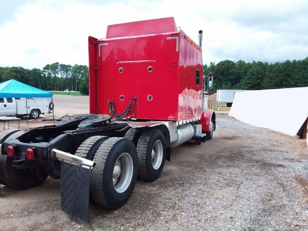 1995 Peterbilt 379 95″ sleeper semi truck [lots of redone stuff]
