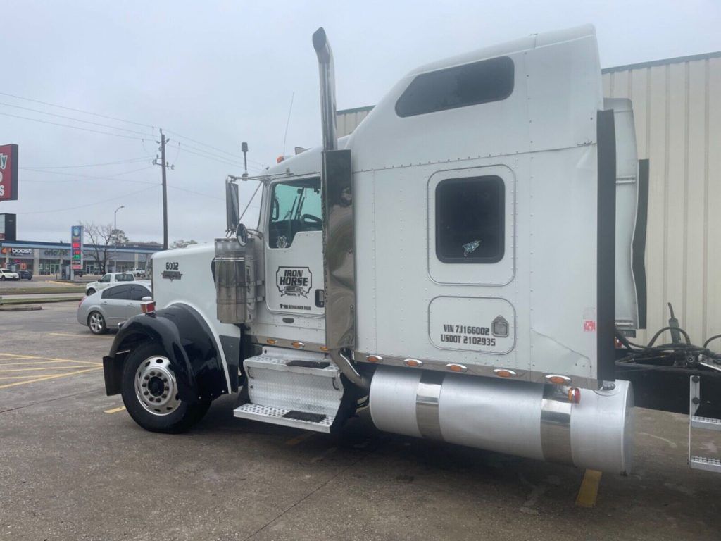 2007 Kenworth W900 Semi Truck Sleeper [very solid hauler]