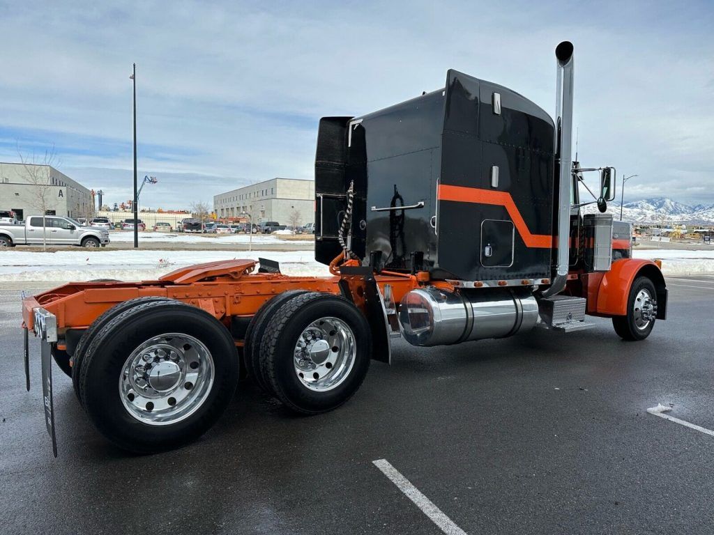 1994 Peterbilt 379 EXHD Sleeper [CAT Power]