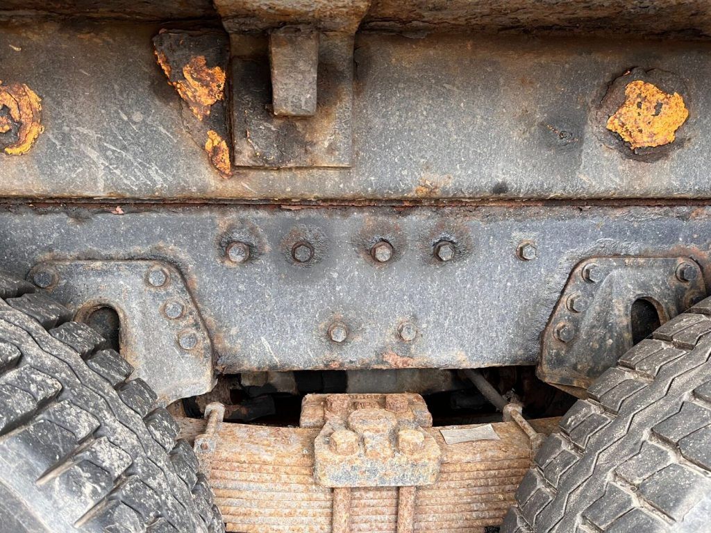 1999 International Garbage Truck