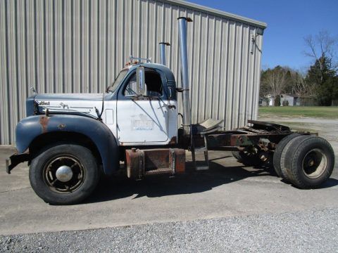 1959 Mack B61 Tractor truck [former wrecker] for sale