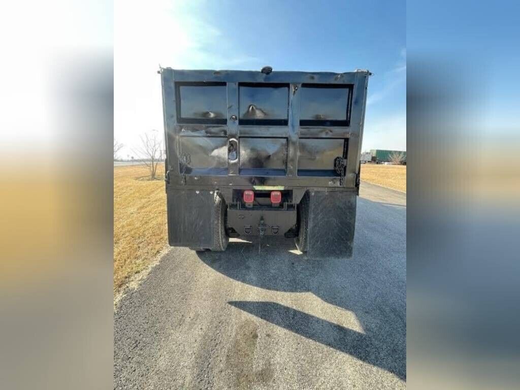 2001 Mack RD690S truck [good shape]