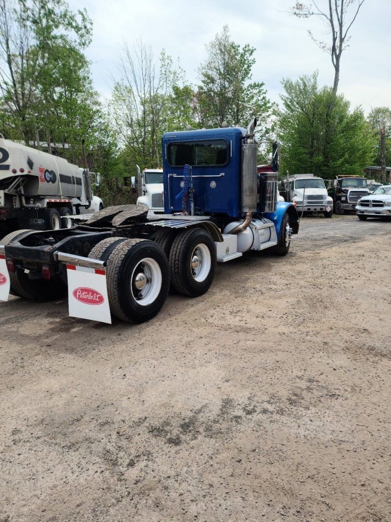 1997 Peterbilt 379 truck [overhalued engine]