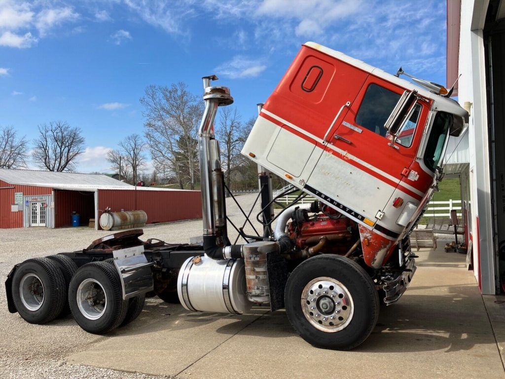 1973 International Transtar 4070A Cabover truck [318 Detroit Diesel]