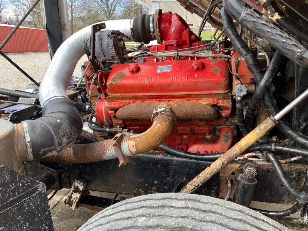 1973 International Transtar 4070A Cabover truck [318 Detroit Diesel]