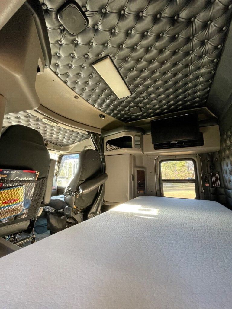 2013 Kenworth W900 truck [double frame conversion]