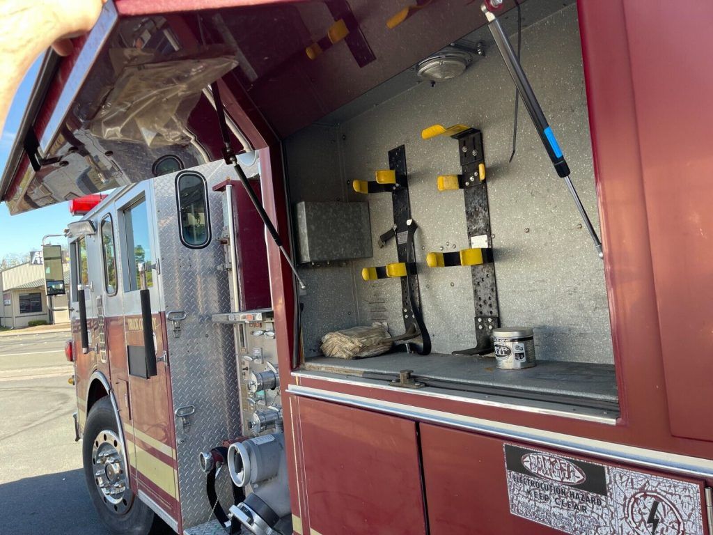 1989 Pierce Ariel Lift Fire Truck 75′ Ladder [needs good cleaning]