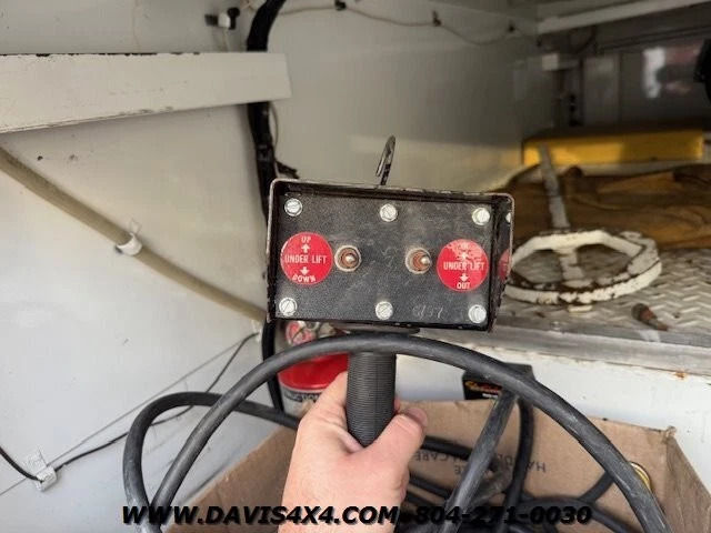 1998 Freightliner Fl112 25 Ton Wrecker T2025 Tow Truck 14005 Miles White 10.8