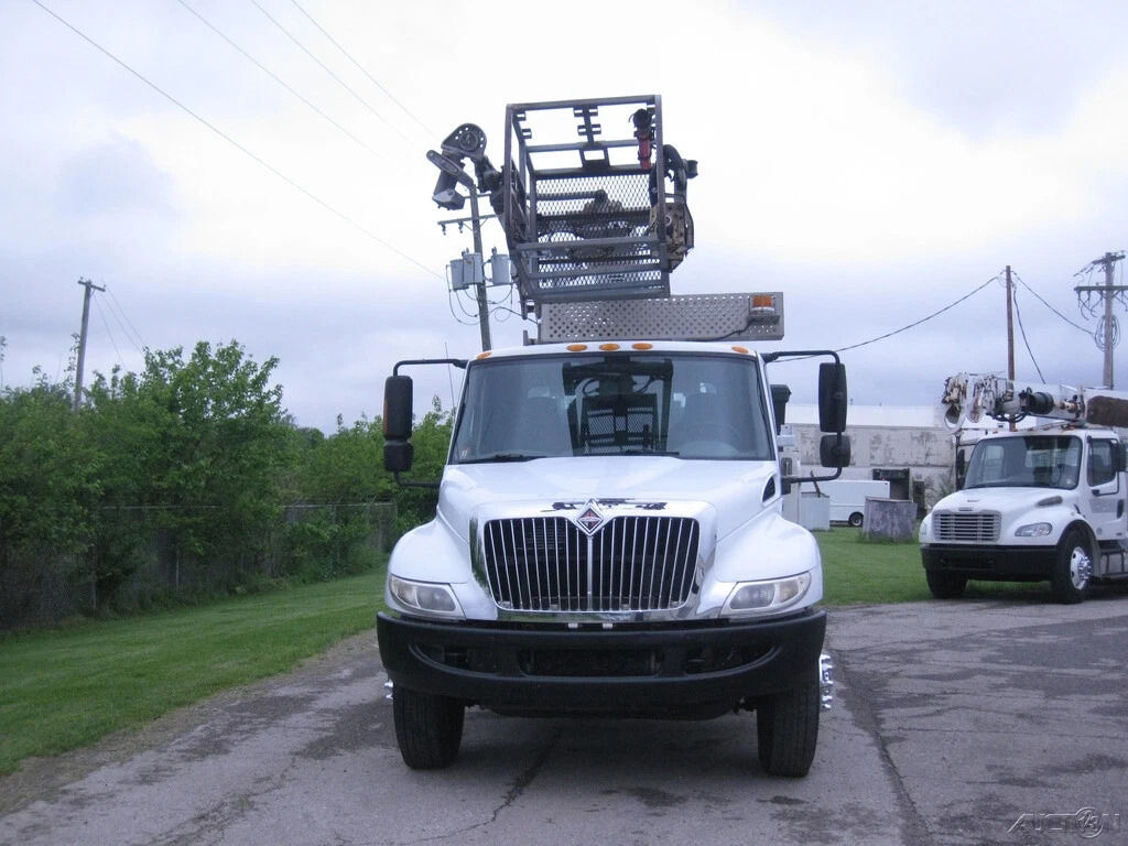 2012 International 4300 Maxxforce 7.6L Turbo Diesel, Allison AC, WITH Altec