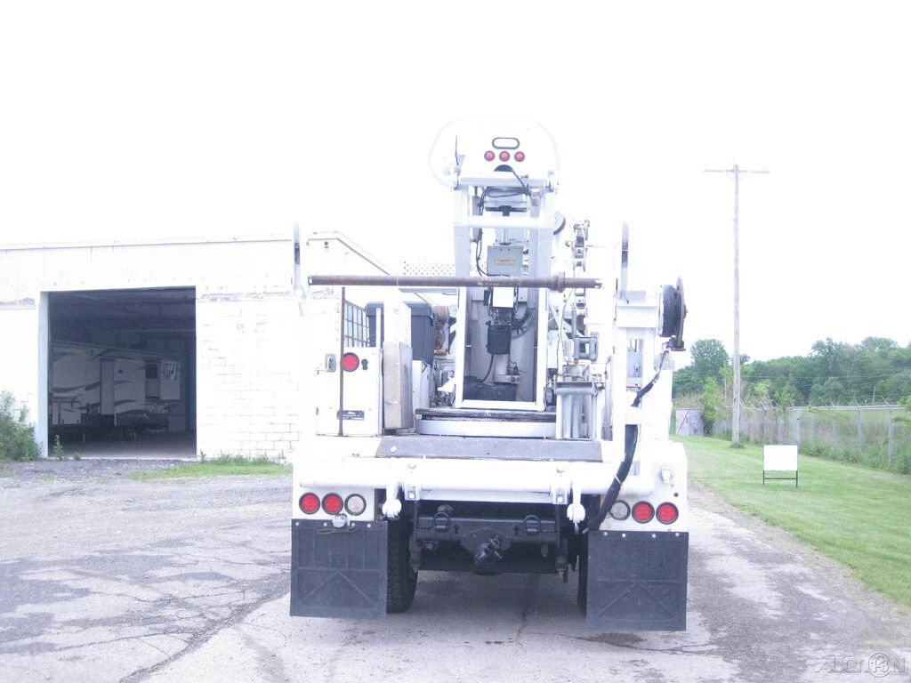 2012 International 4300 Maxxforce 7.6L Turbo Diesel, Allison AC, WITH Altec