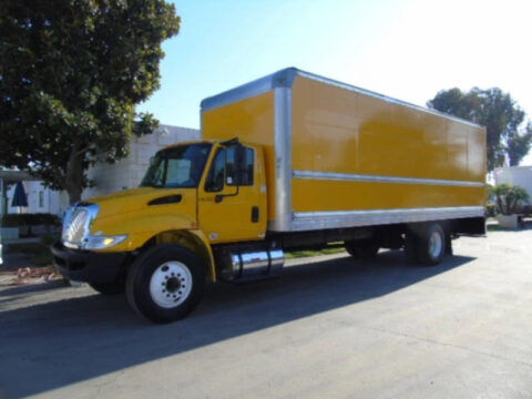 2018 International 4300 26′ Box Truck for sale
