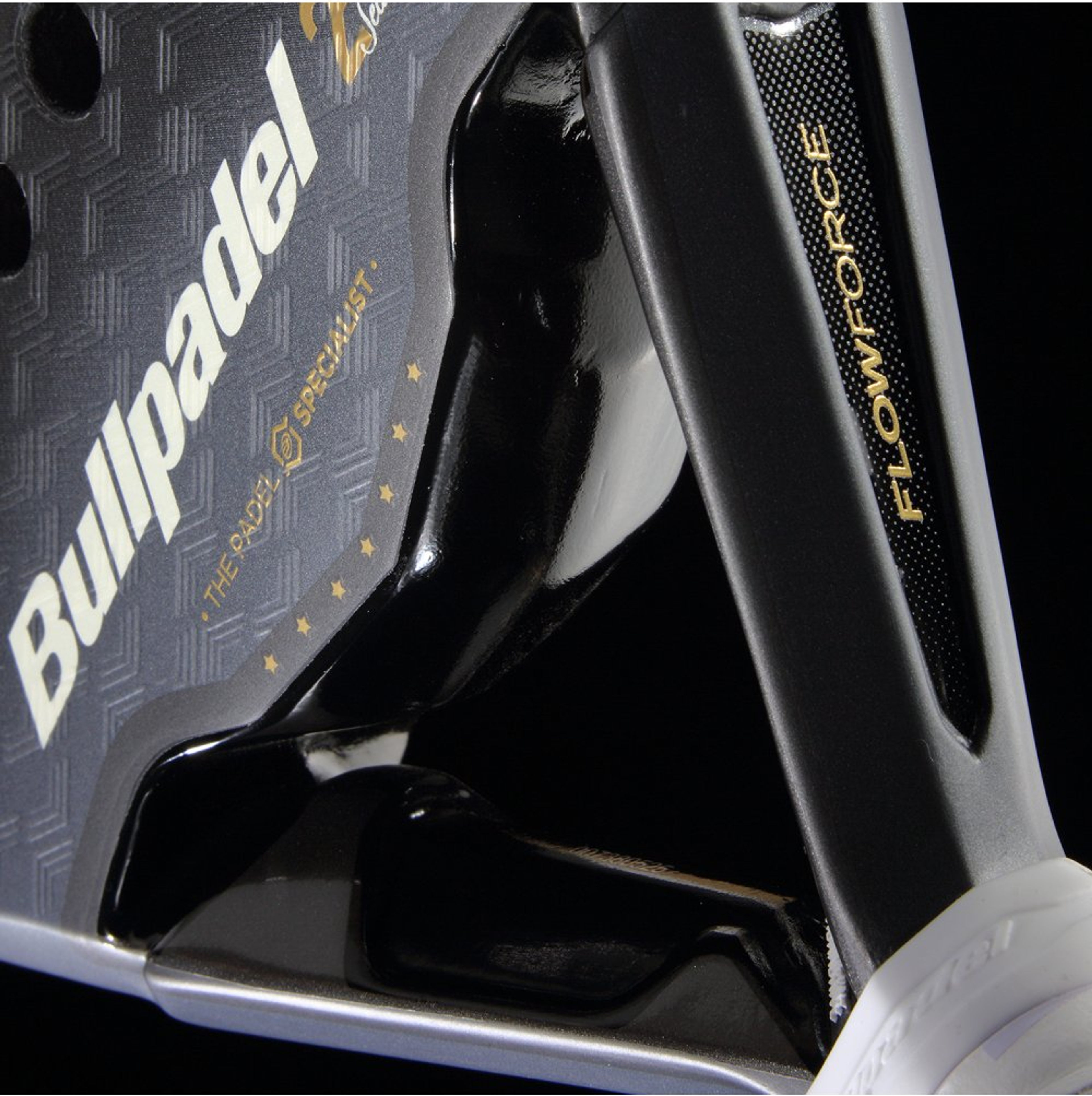 Bullpadel FLOW LEGEND padel racket – core detail