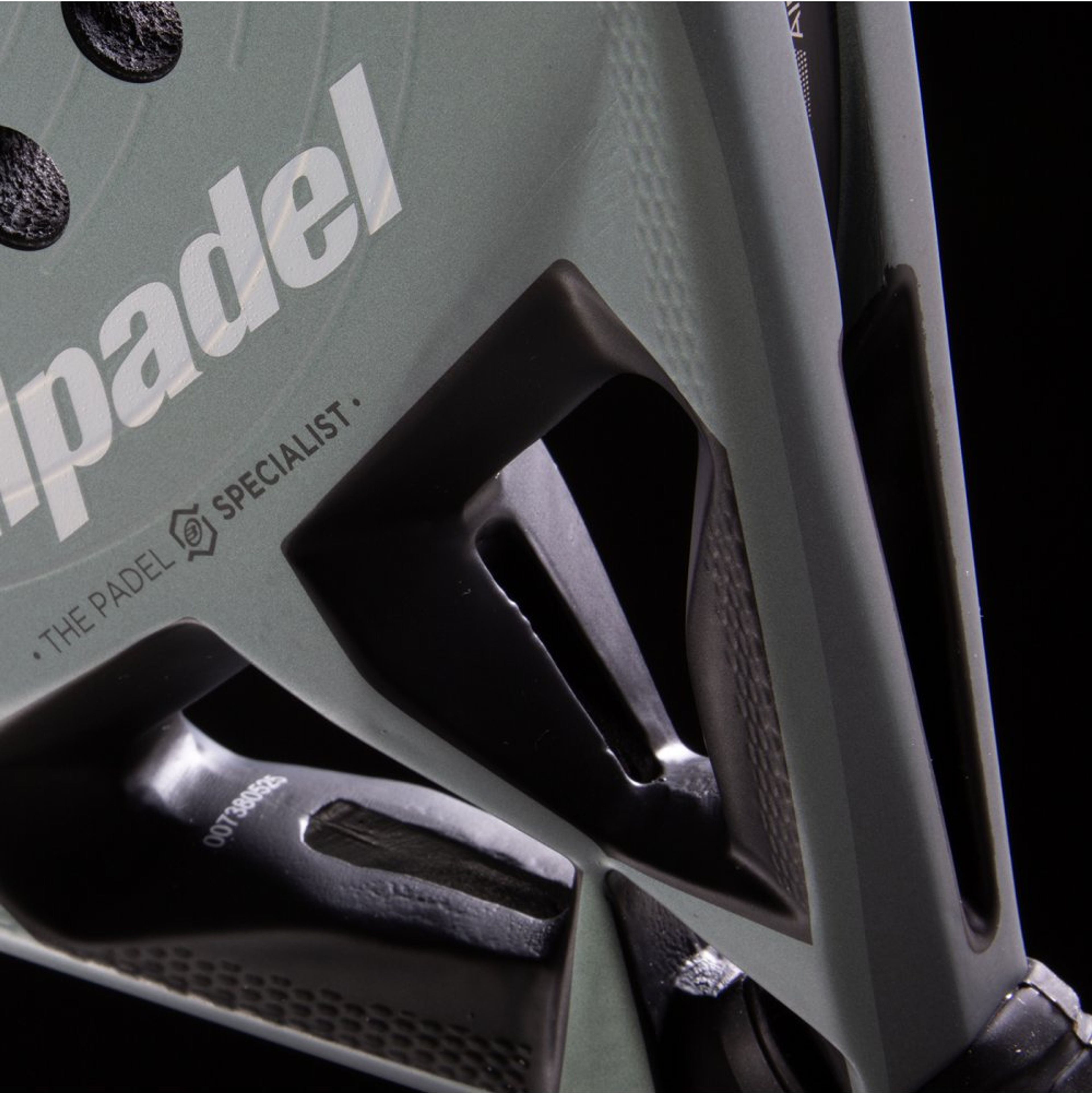 Bullpadel HACK 04 26 padel racket – core detail