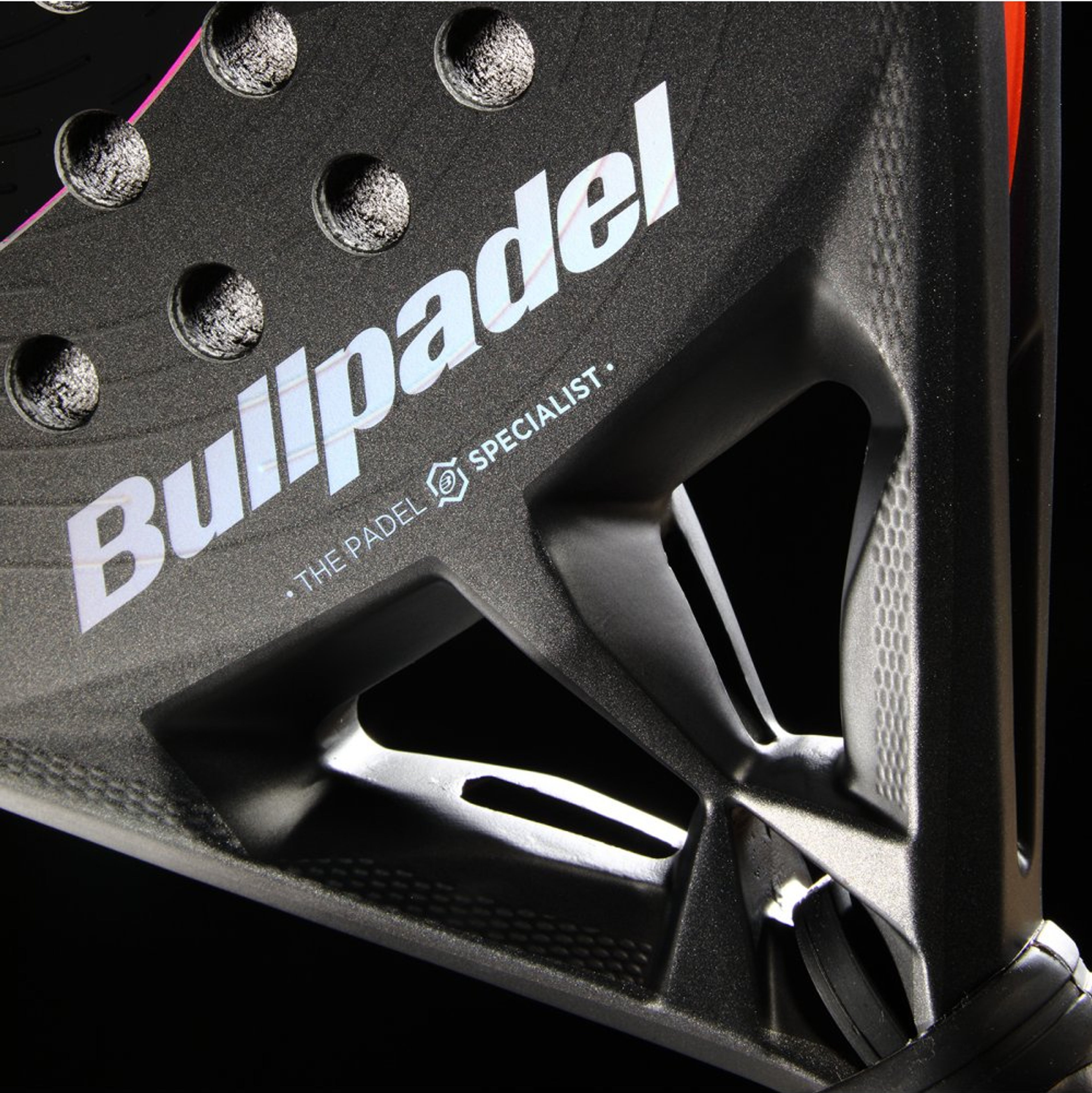 Bullpadel HACK 04 CMF 26 padel racket – core detail