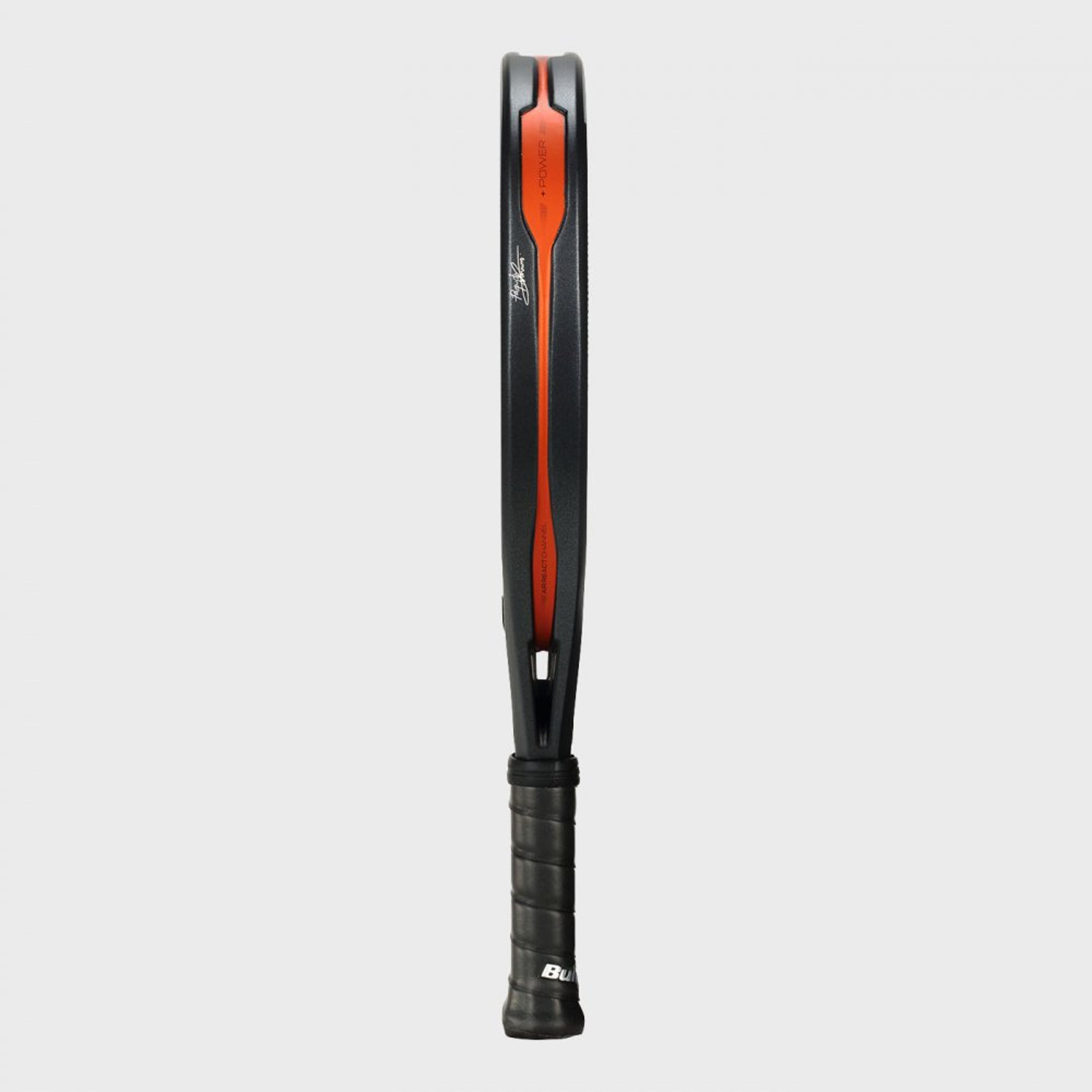 Bullpadel HACK 04 CMF 26 padel racket – left side view