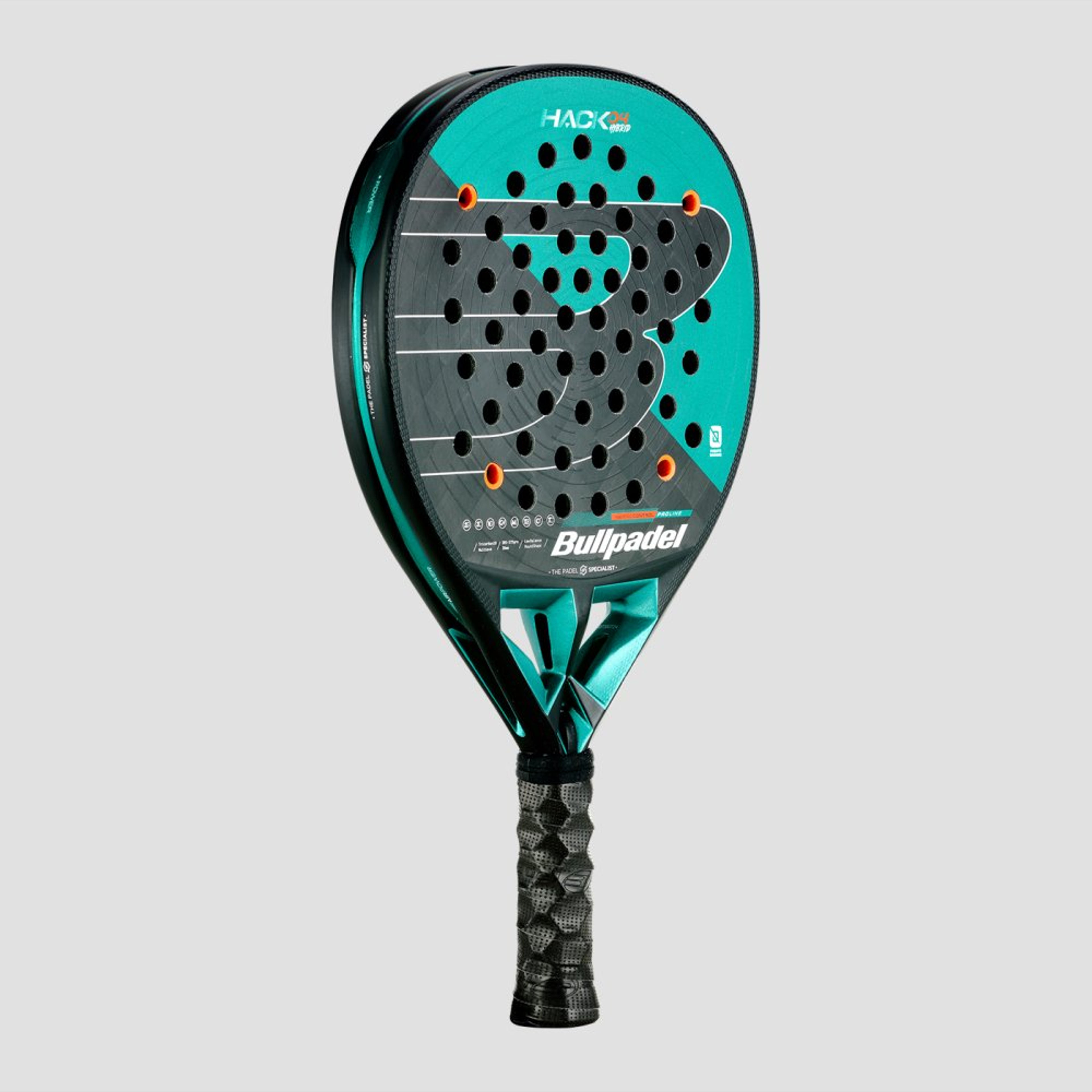 Bullpadel HACK 04 HYBRID 25 padel racket – angled view
