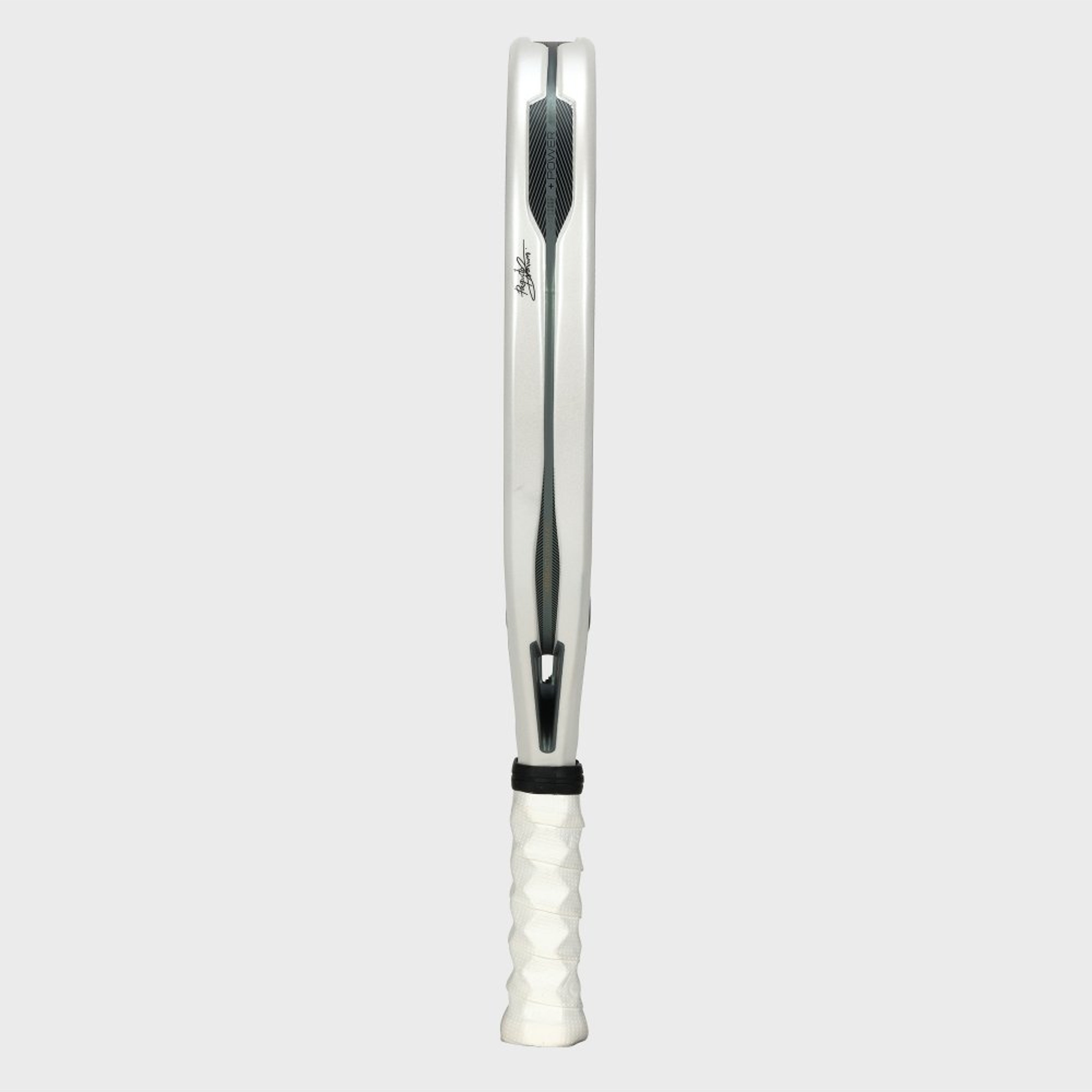 Bullpadel HACK 04 PP26 padel racket – left side view