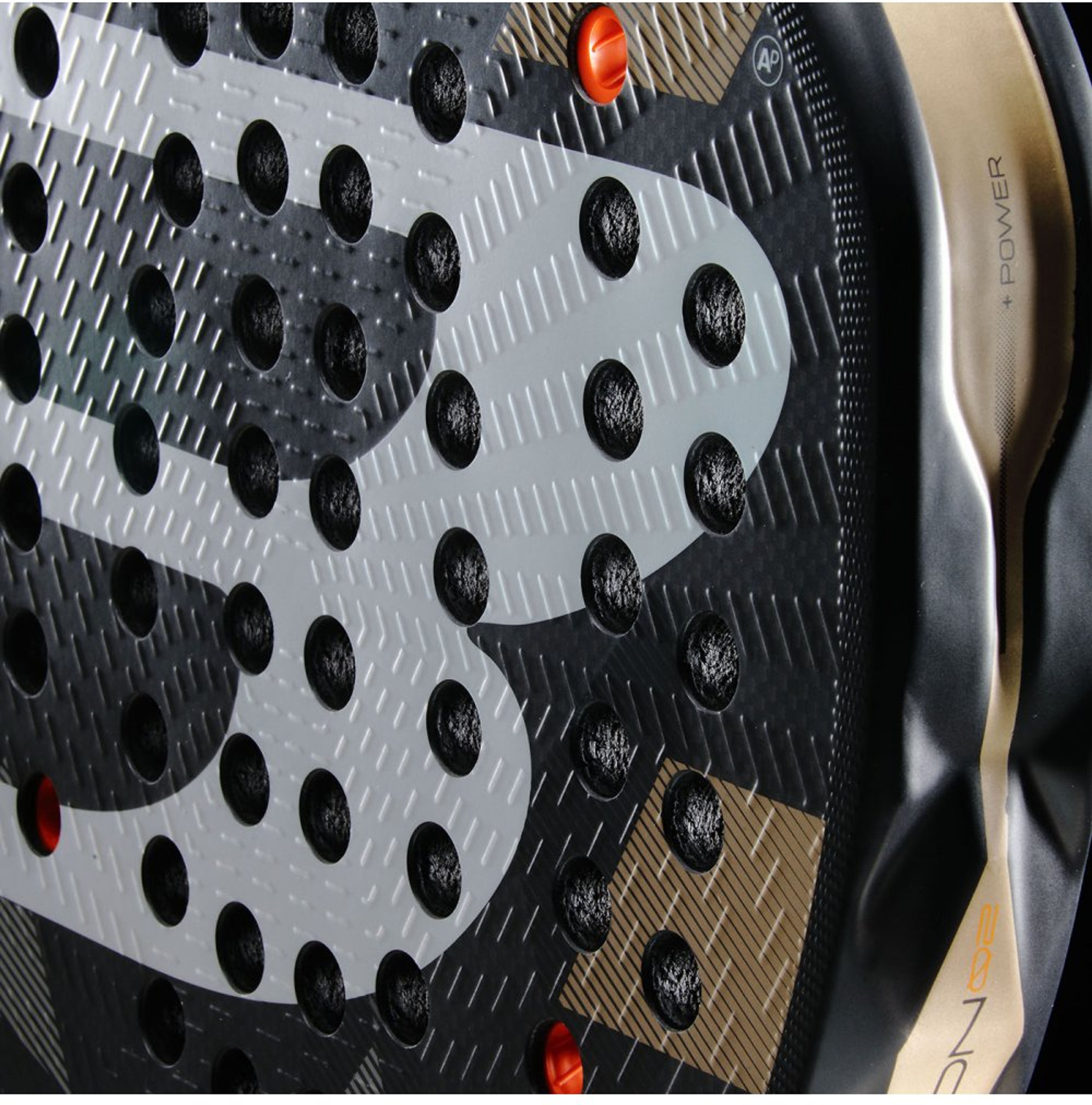 Bullpadel NEURON 02 pala de pádel – detalle