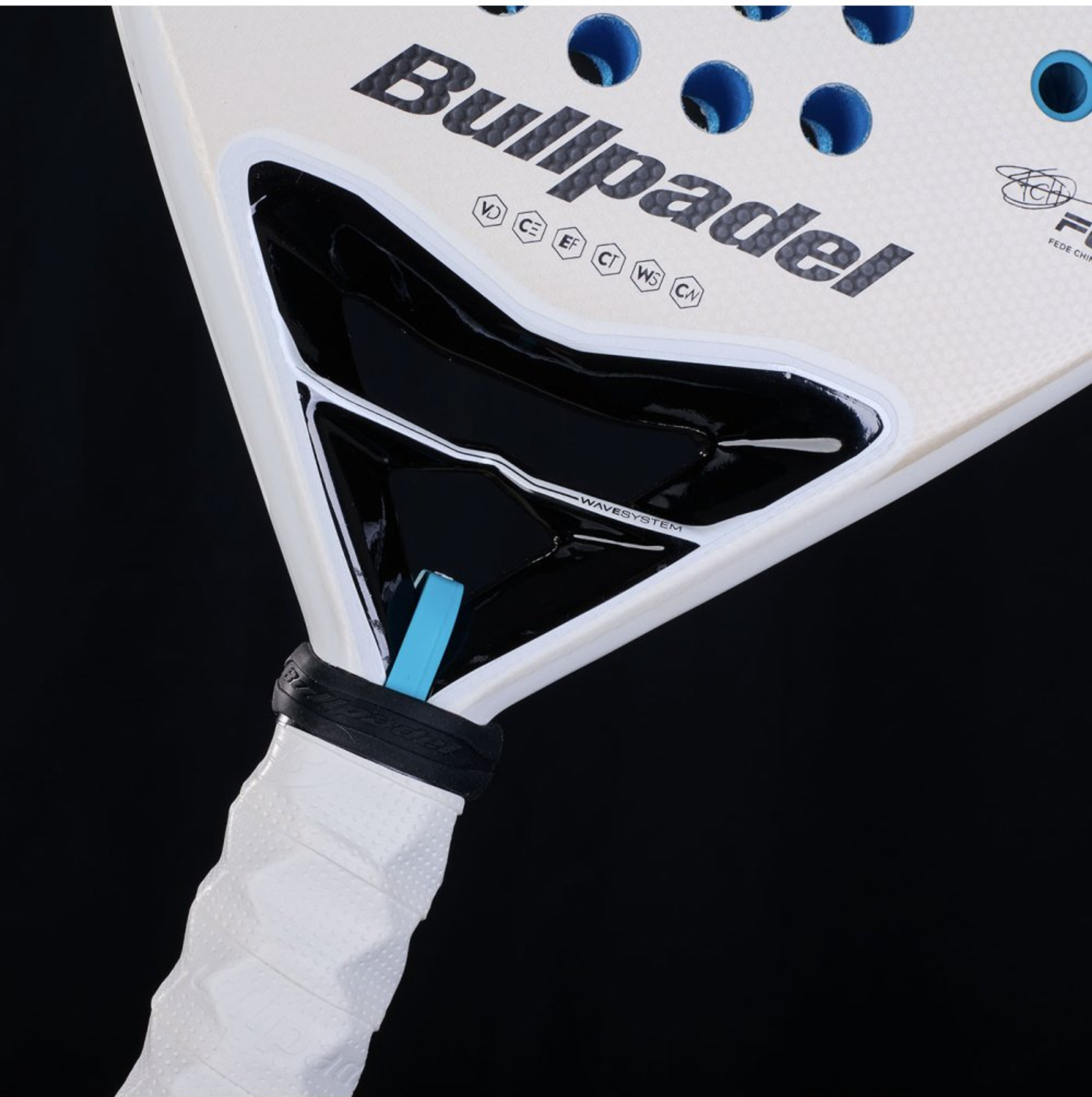 Bullpadel Neuron Cloud 25 padel racket – core detail