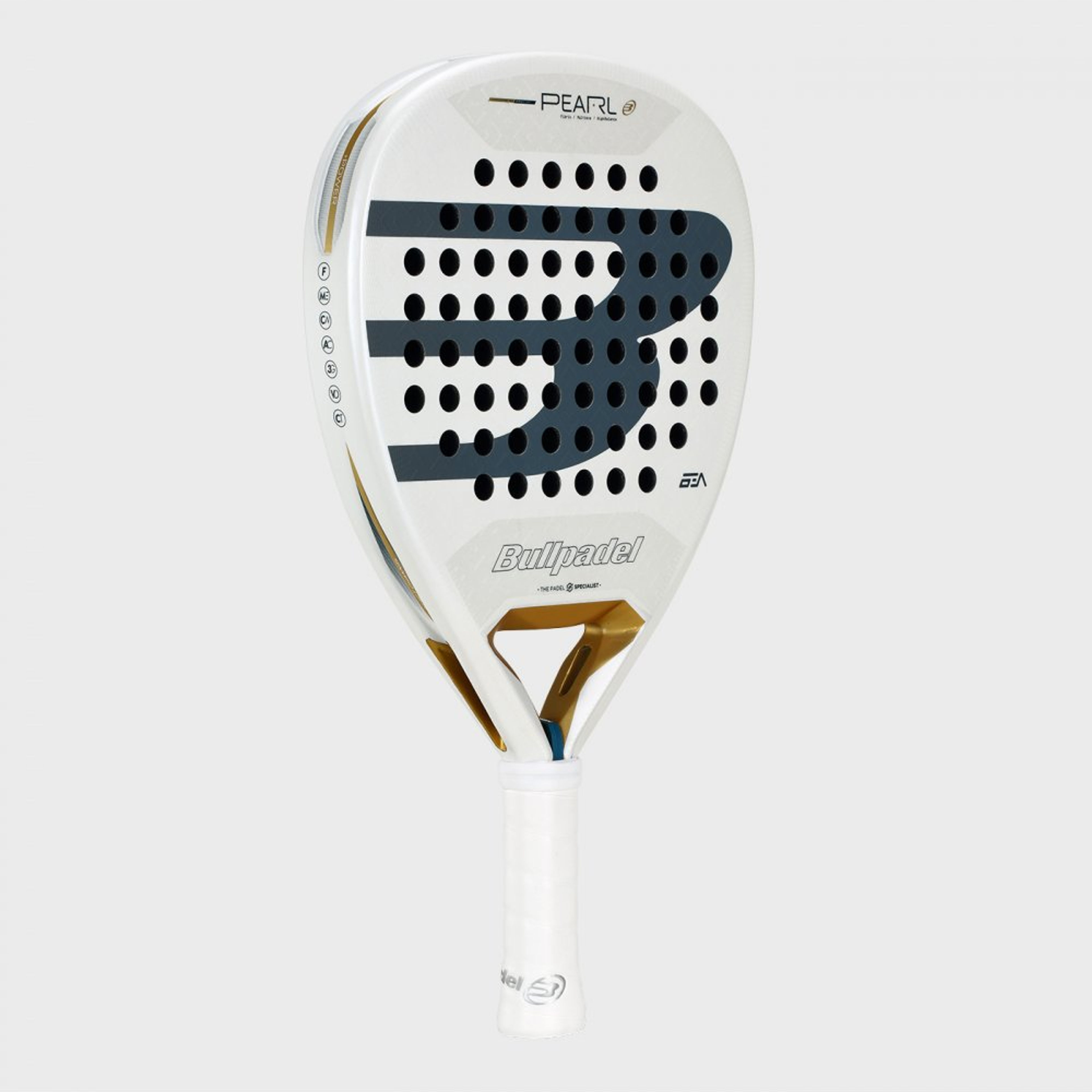 Bullpadel RACKET PEARL 26 padel racket – angled view