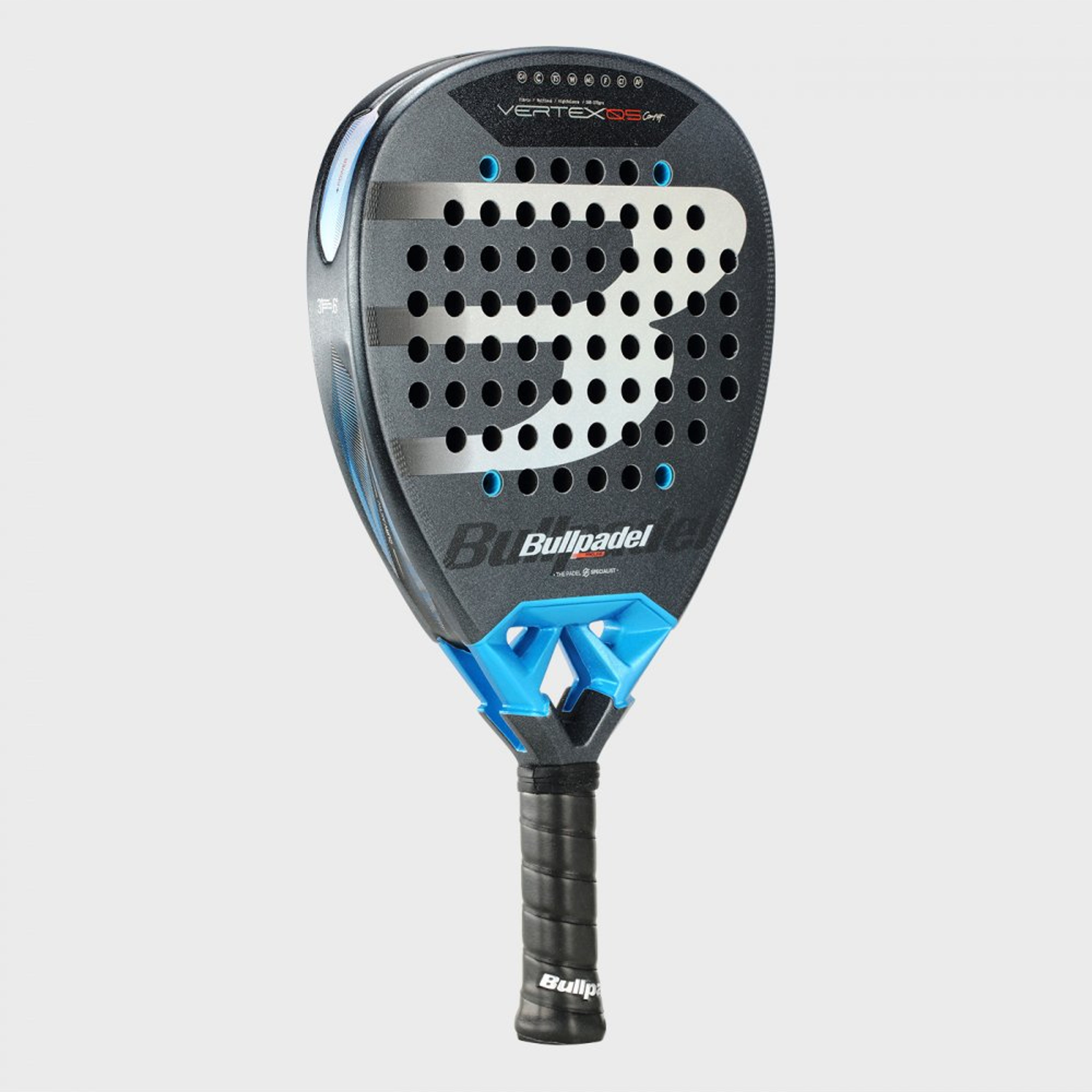 Bullpadel VERTEX 05 CMF padel racket – angled view
