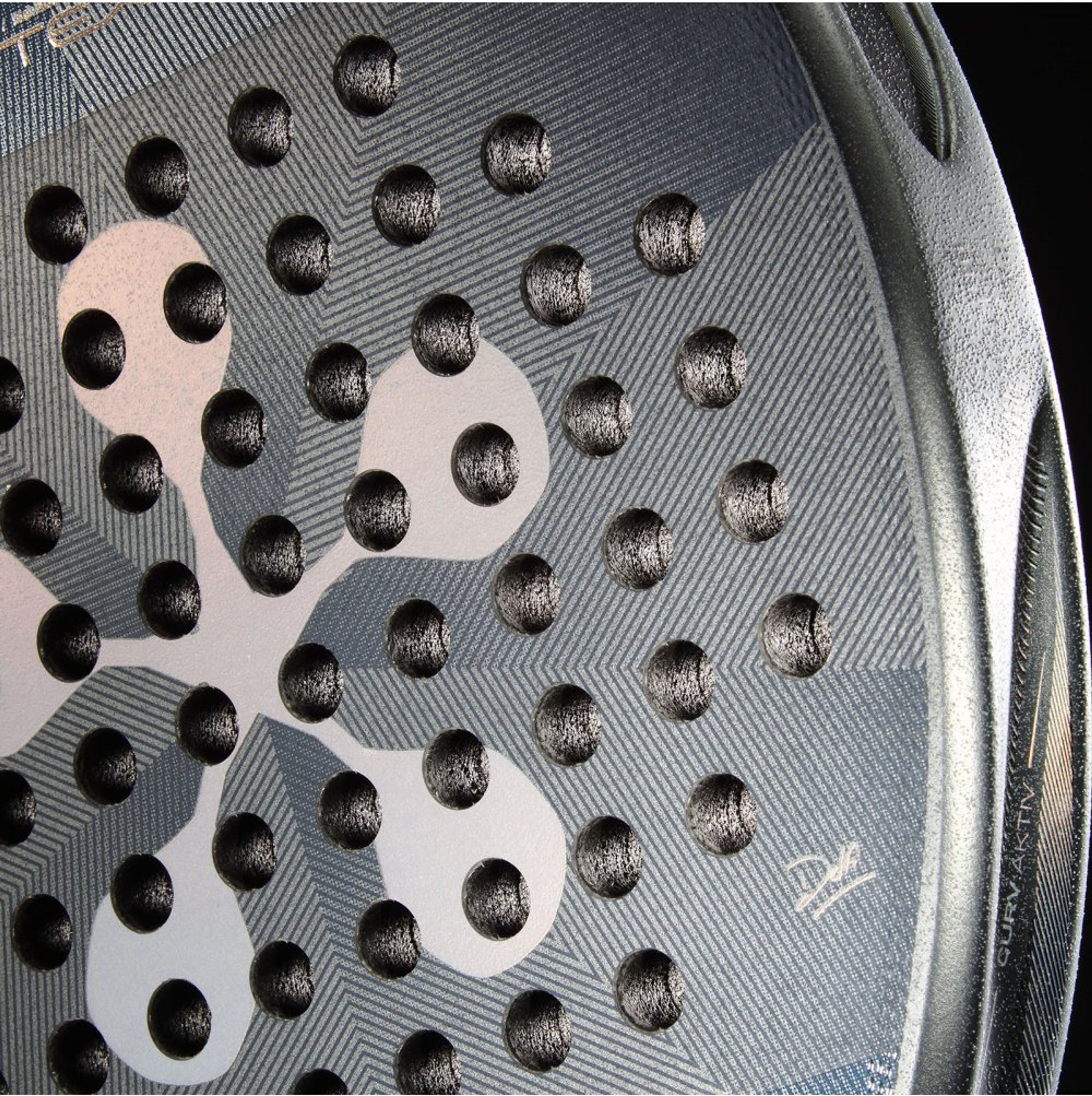Bullpadel VERTEX 05 LIGHT PP26 padel racket – detail