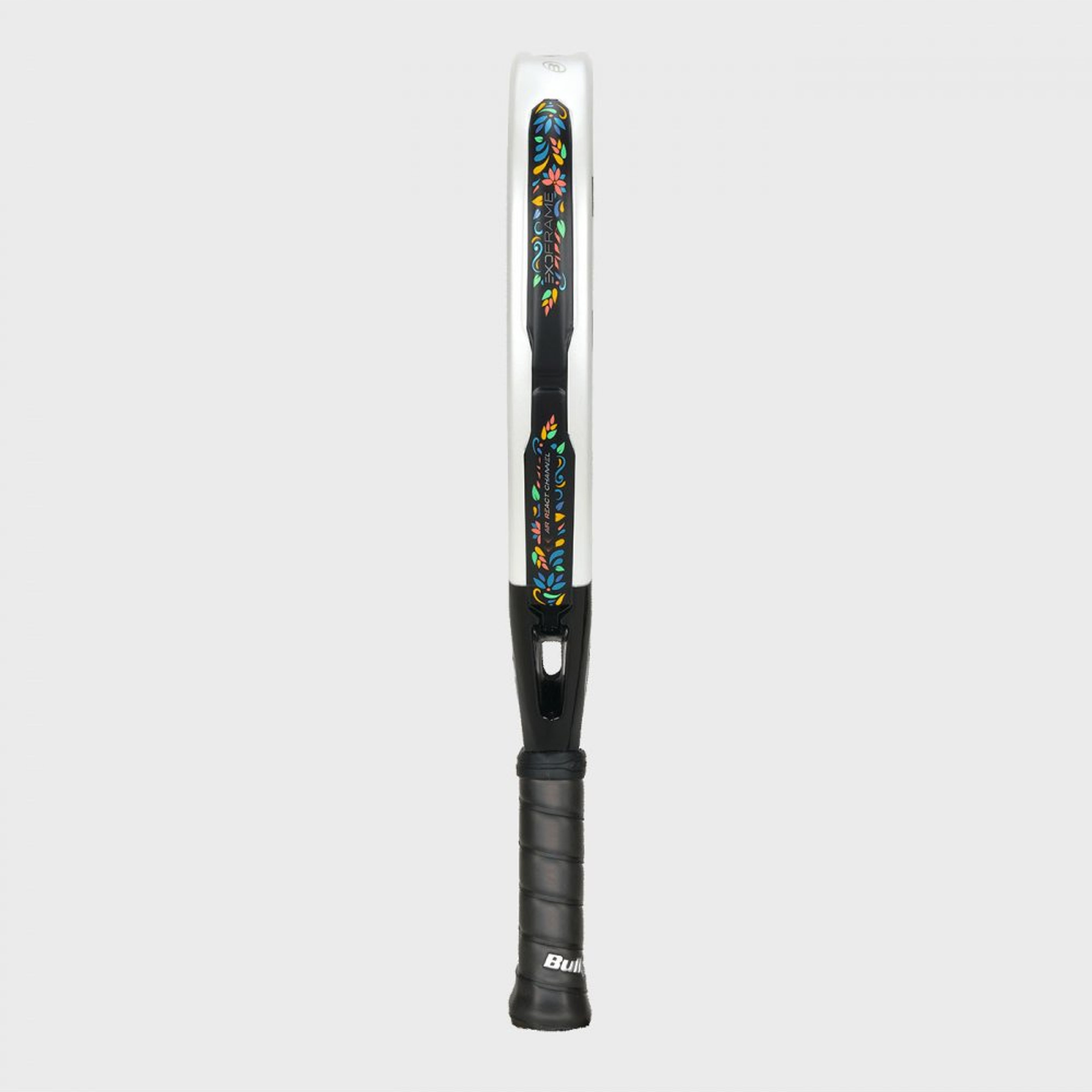 Bullpadel WONDER MX 25 padel racket – left side view