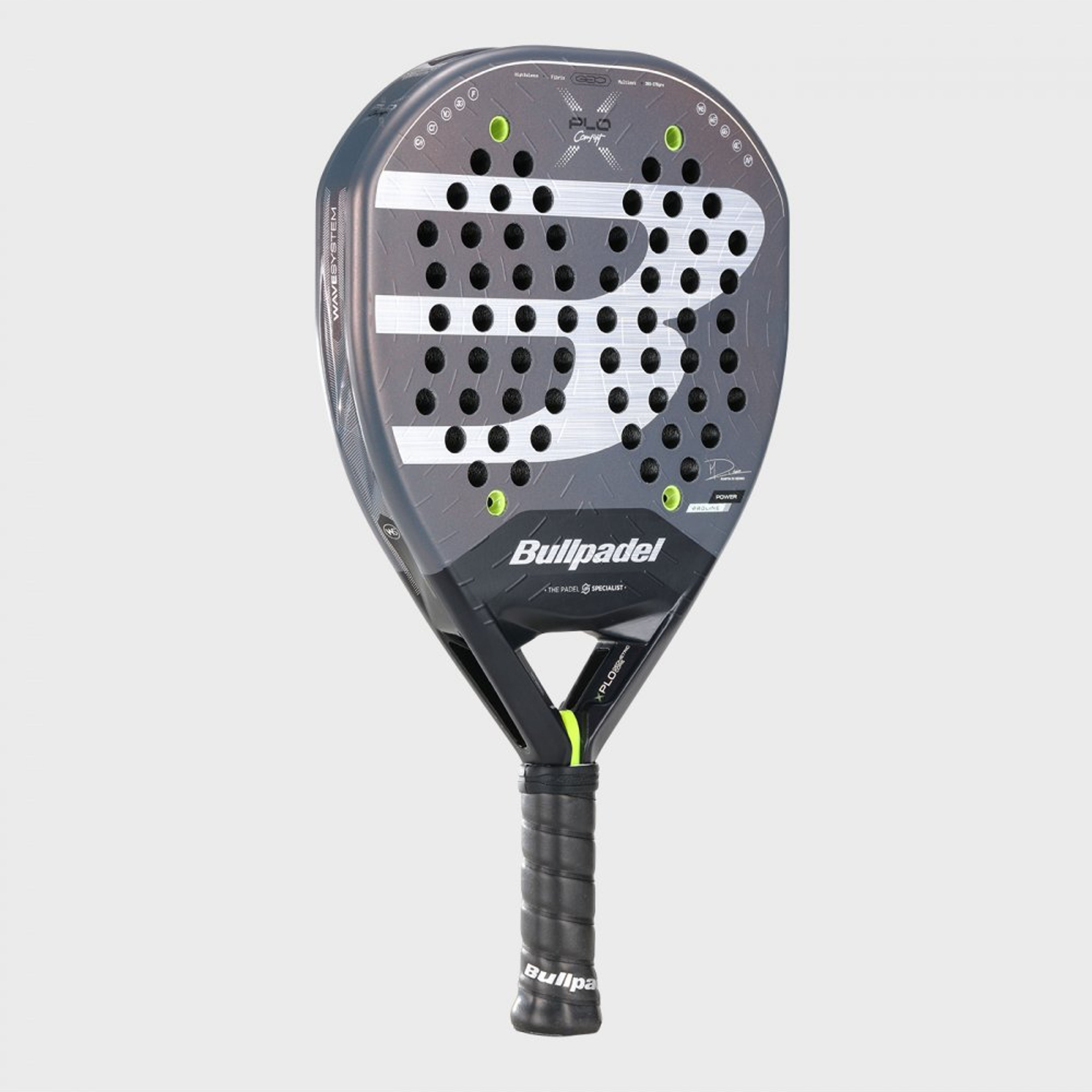 Bullpadel XPLO CMF 26 padel racket – angled view
