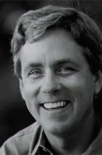 Contributor image for Carl Hiaasen