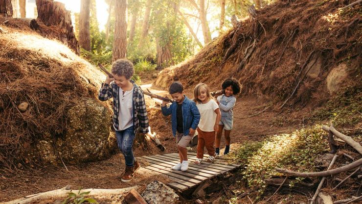 7 kid-friendly games to play on trail walks and nature hikes – Active For  Life