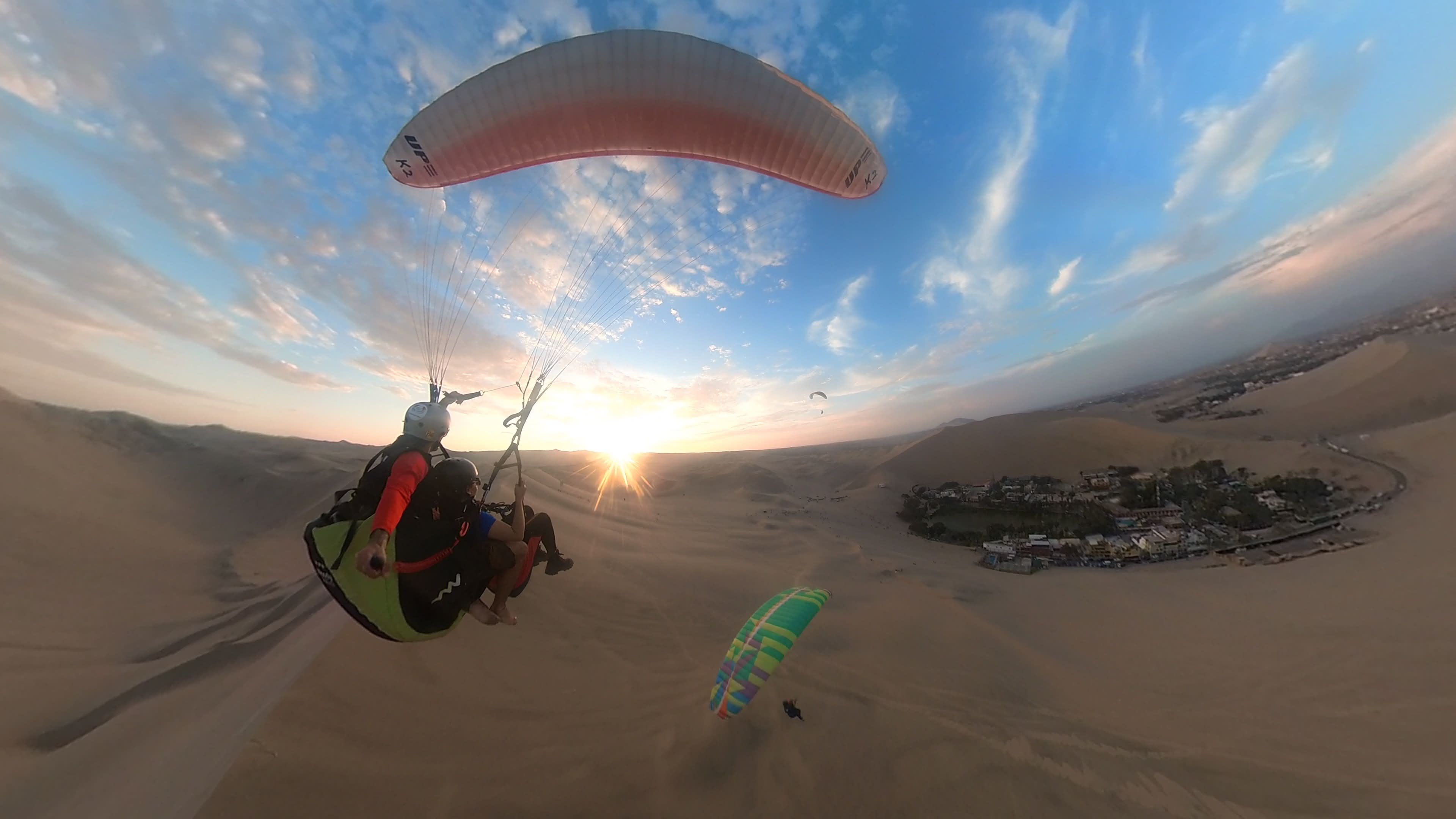 Tandem flight Huacachina Peru