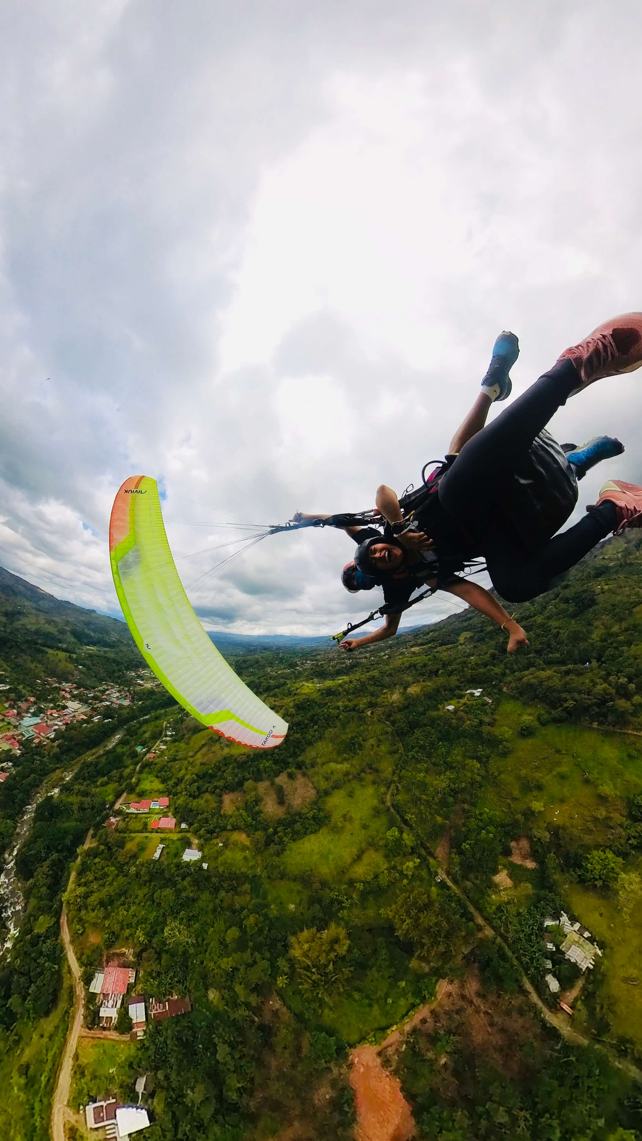 Adrenaline Flight (2000m + Acro) (Costa Rica)