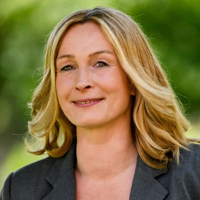 Sylke Junge, PariSERVE