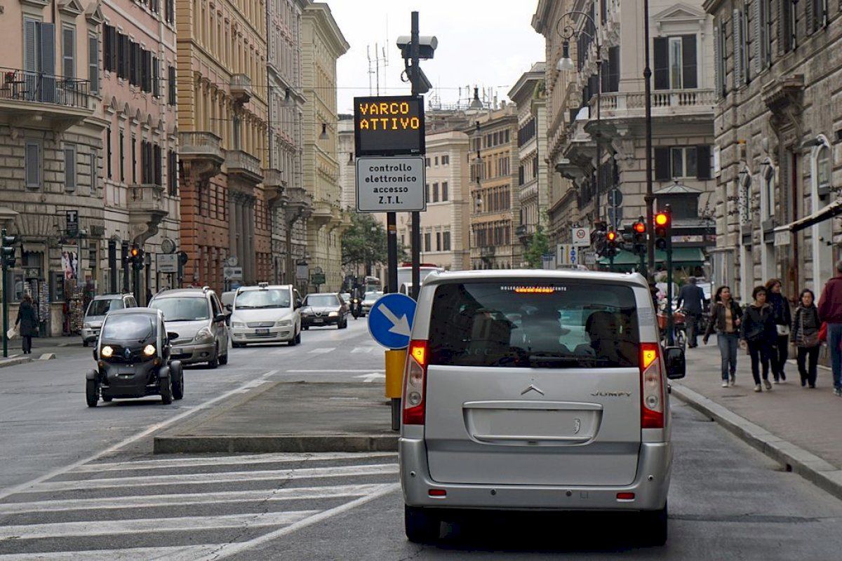 Bologna's Limited Traffic Zone (updated 2021)