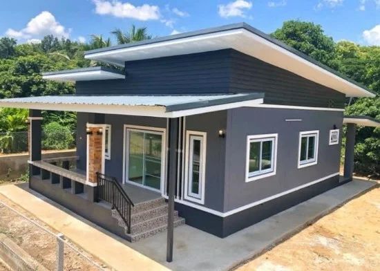 Model Teras Rumah Panjang dengan Pintu Geser