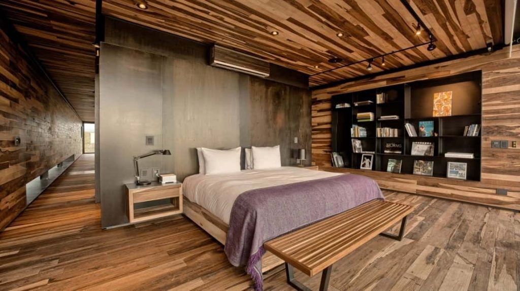 Kamar Tidur Natural dengan Dominasi Aksen Kayu