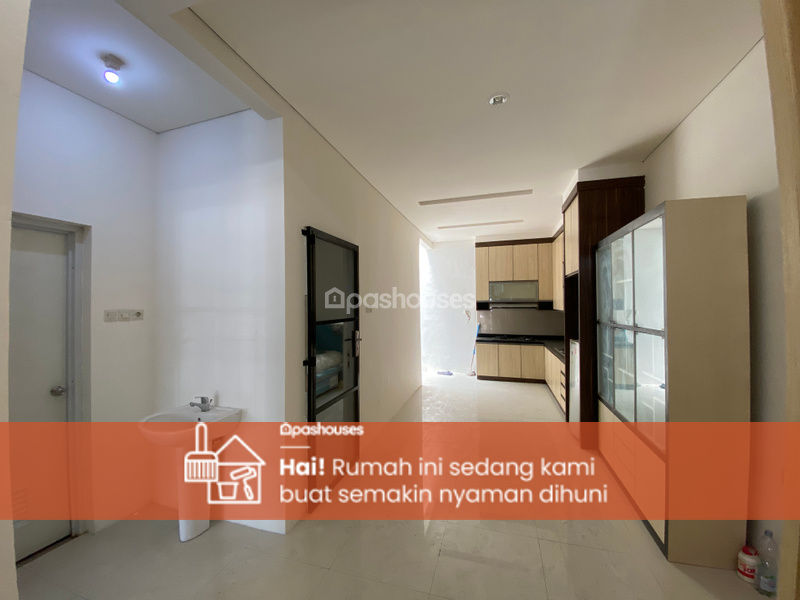 Graha Raya Cluster Venice 