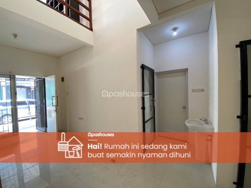 Graha Raya Cluster Venice 