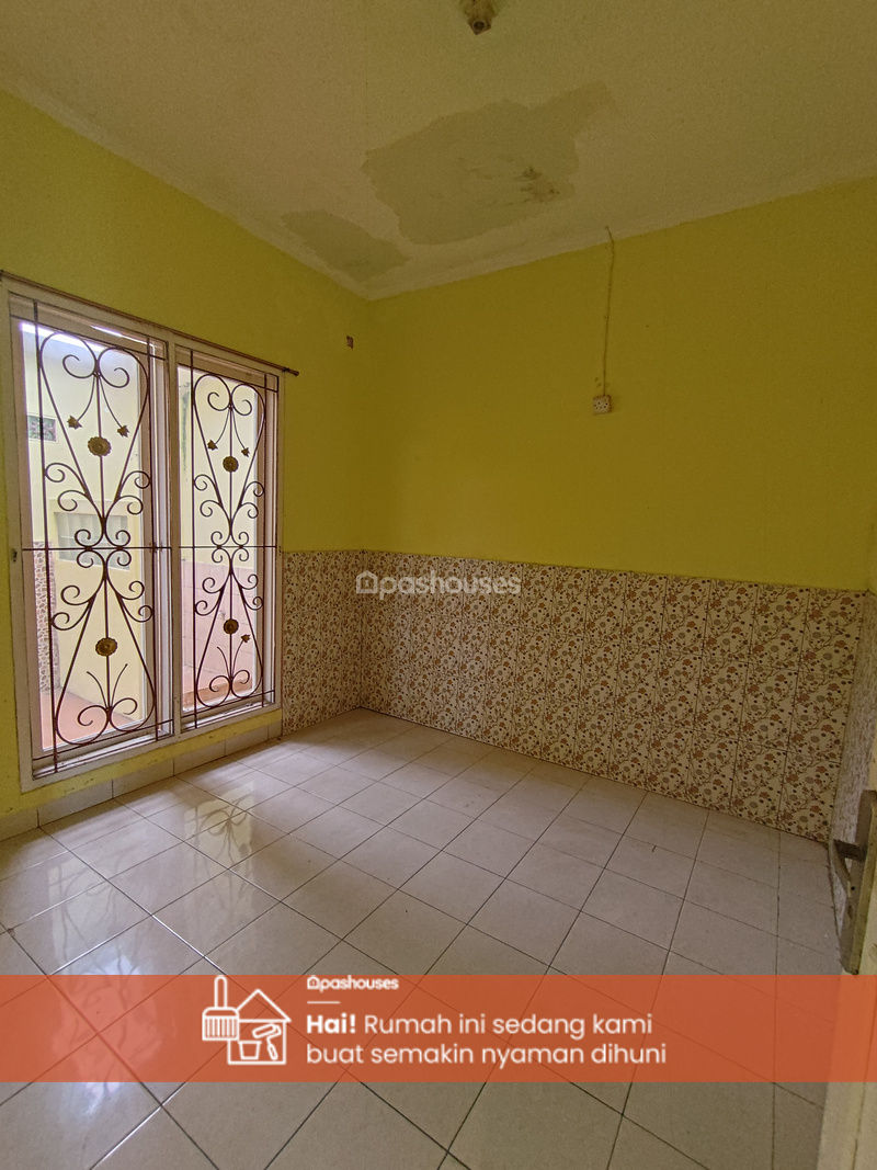Serpong Park Cluster Fluorite Blok F12