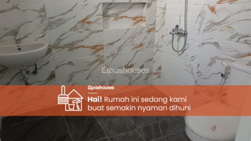 Jalan Kelapa Molek 3 Sektor 8B Blok FA5 No.6