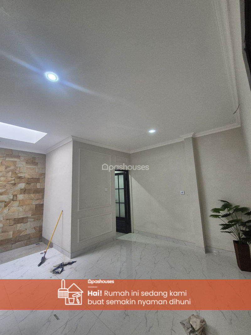 Jalan Pinus II Blok D2 No.29