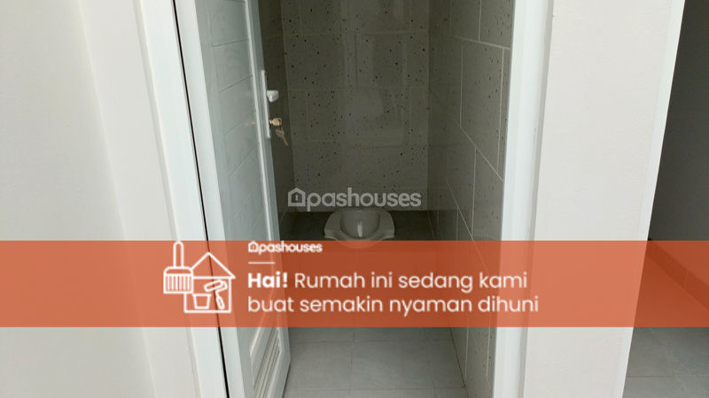 Jalan Kelapa Molek 3 Sektor 8B Blok FA5 No.6