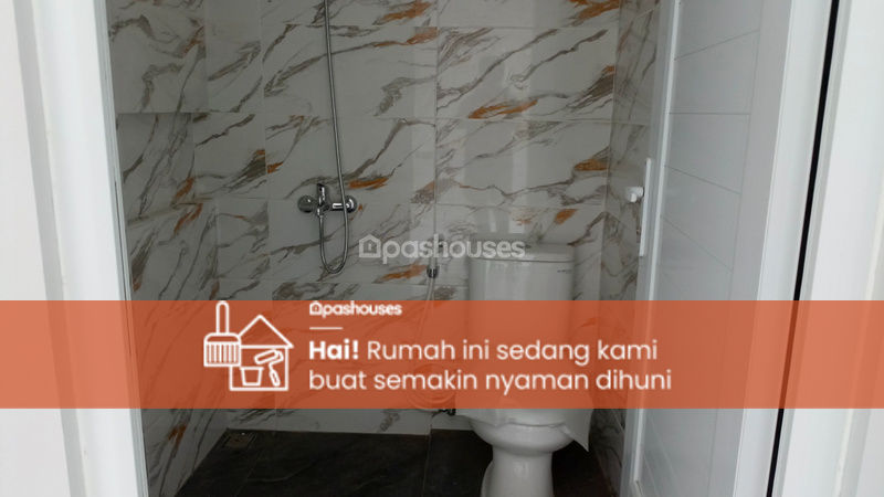 Jalan Kelapa Molek 3 Sektor 8B Blok FA5 No.6