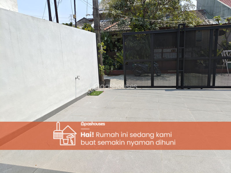 Taman Harapan Baru Blok O2 No.24