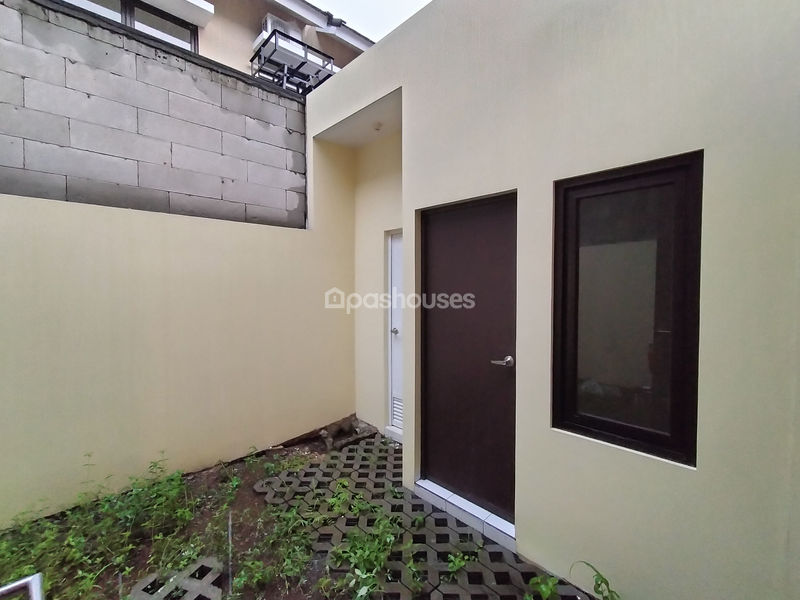 Pinus 88 Residence Type Corona