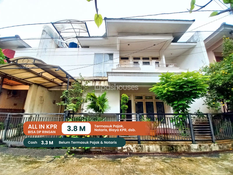 Townhouse Delapan