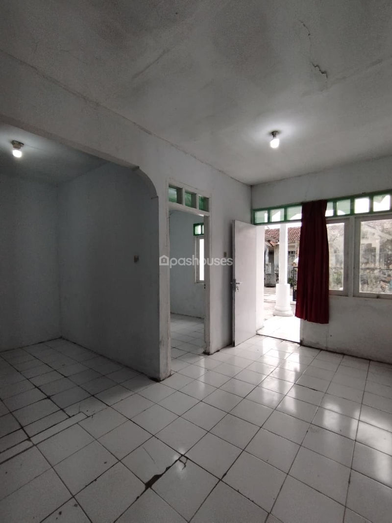 Perumahan Taman Kirana Surya Blok H 16 No. 32 & 31